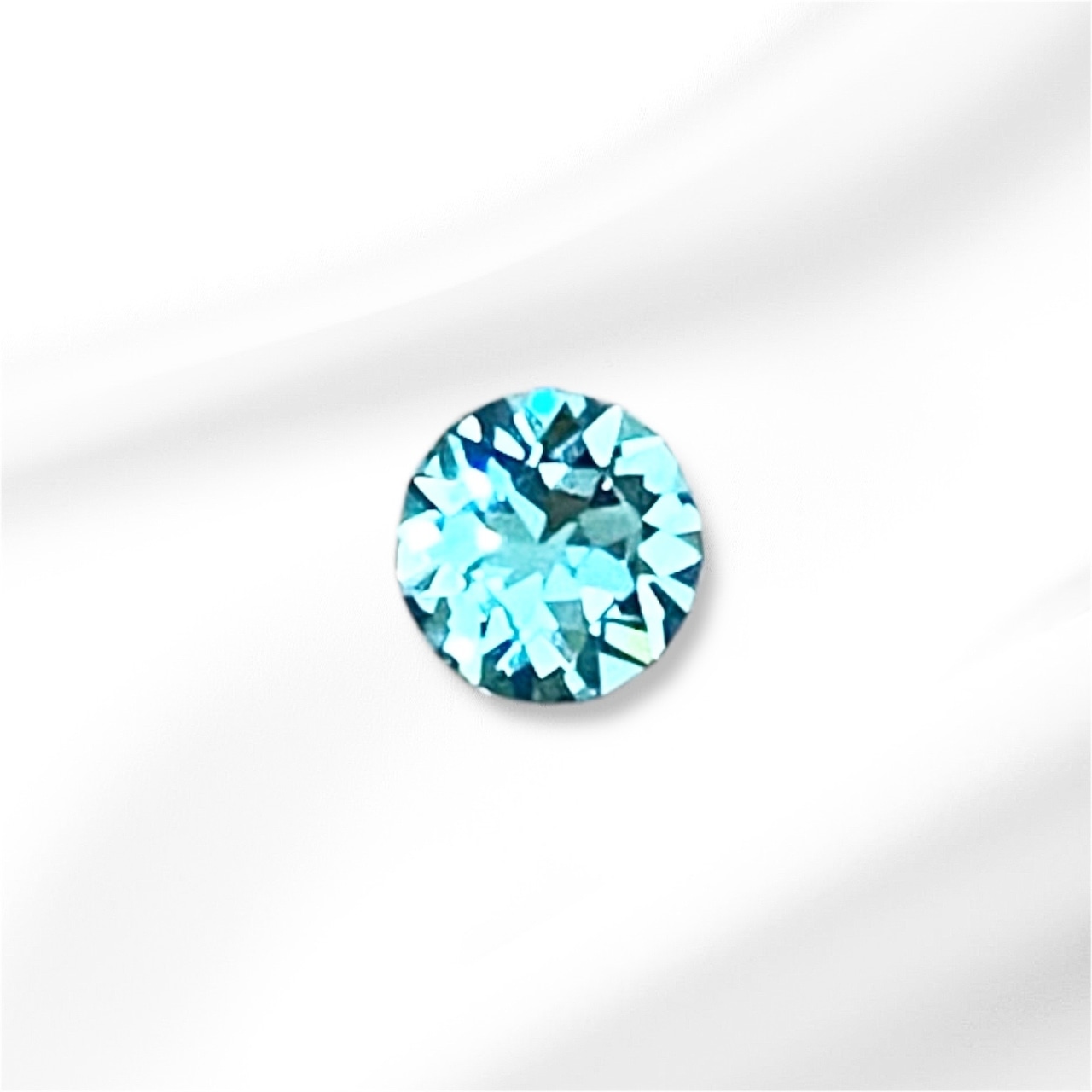 スワロフスキー【金属アレルギー対応】1粒ミディ ピアス/痛くなりにくい1粒イヤリング 「マリーン クリスタル」/サージカルステンレス使用